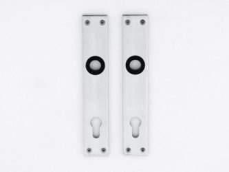 Štítok dverný vložkový rozteč 90 mm strieborný