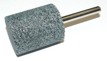 Brúsne teliesko 25x40x6 mm čierny karbid kremíka